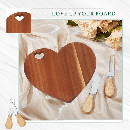 planche à fromage en forme de coeur  pour diner en amoureux 