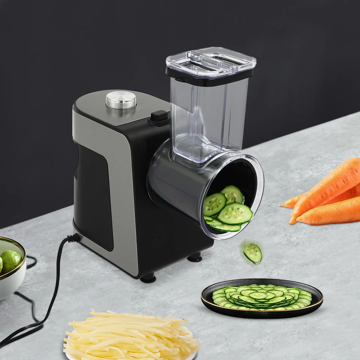 Trancheuse à légumes électrique SK-1180  une autre prise de vue l'appareil avec son reservoir pour mettttre les legumes 