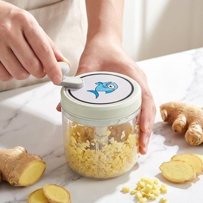 Mini hachoir manuel parfait pour le gingembre ou l'ail 